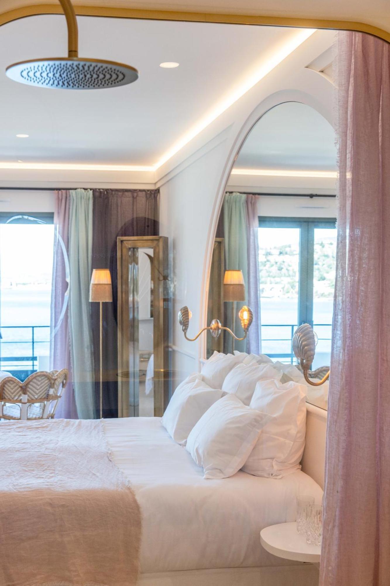 Chateau De Theoule Luaran gambar